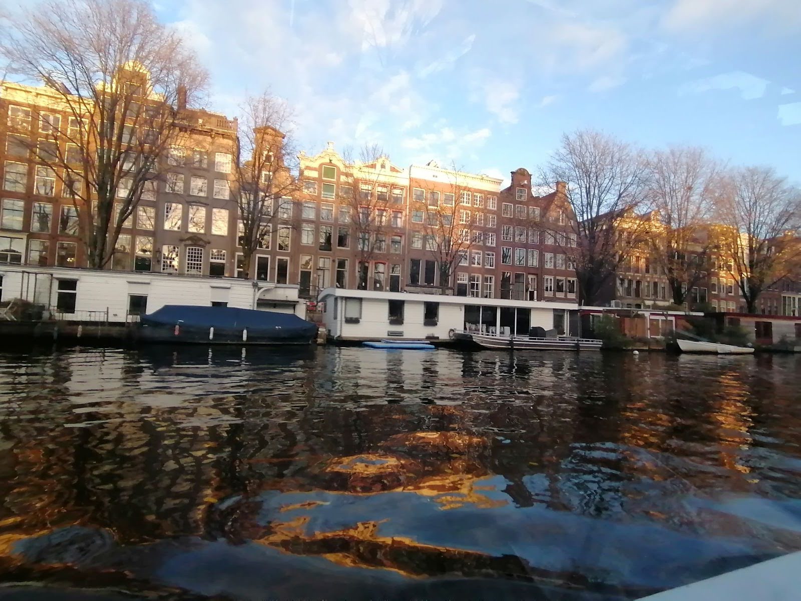 amsterdam-bateaux-maisons-terre d'habitats-design-interieur-toulouse